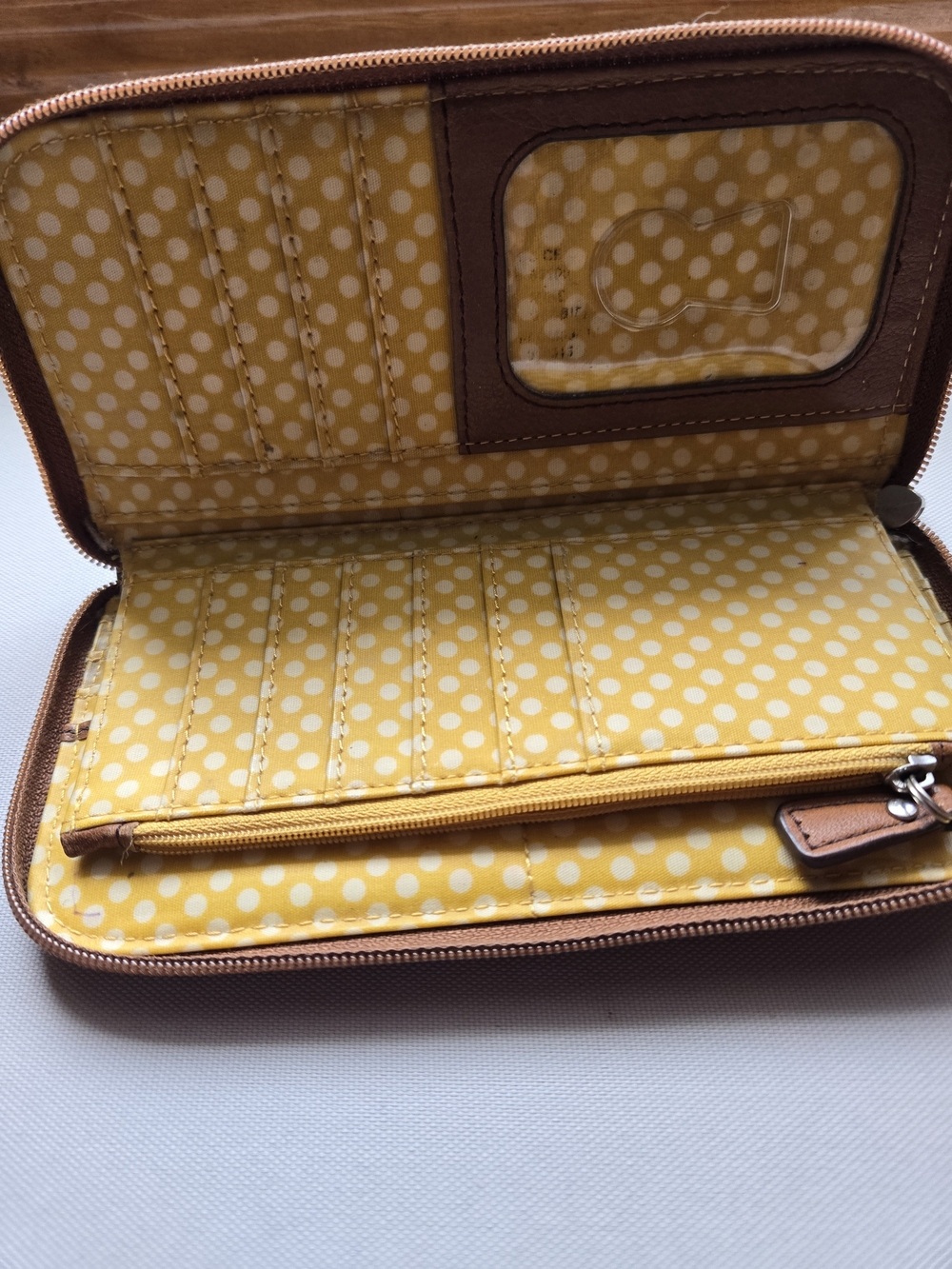 Fossil Keeper Set Crossboday, Wristlet And Zippered Wallet - Picture 4 of 15
